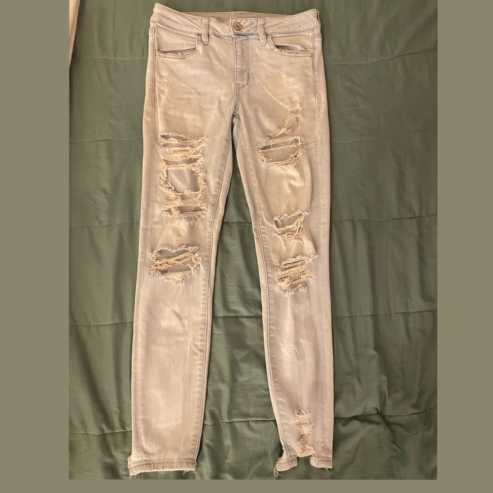 American eagle ripped skinny jeans